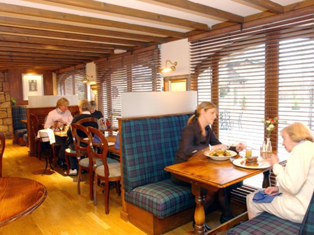 Harviestoun Country Hotel Tillicoultry Екстериор снимка