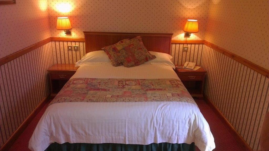 Harviestoun Country Hotel Tillicoultry Екстериор снимка